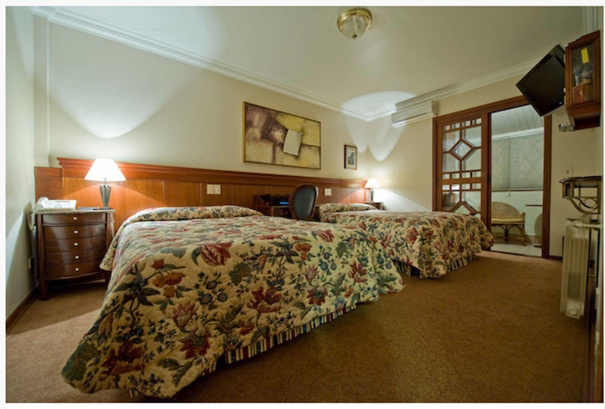 Hotel Frontenac Campos do Jordão Buitenkant foto